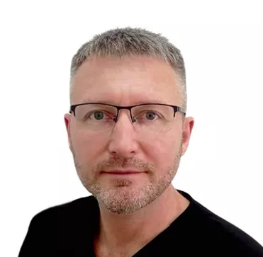 Леушкин Андрей Владимирович  Врач-рентгенолог, КТ, МРТ «Клиники Здоровья»